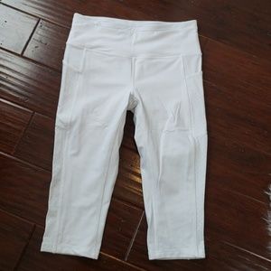 Lululemon Crops - White size 8